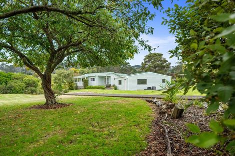 Photo of property in 376 Mangakura Road, Helensville, 0875