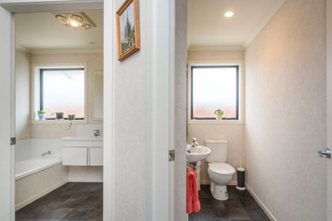 Photo of property in 49 Rosalie Terrace, Kelvin Grove, Palmerston North, 4414