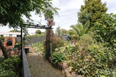 Photo of property in 17 Victor Street, Dannevirke, 4930