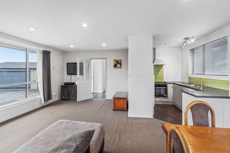 Photo of property in 2 Bidwell Place, Hillmorton, Christchurch, 8025