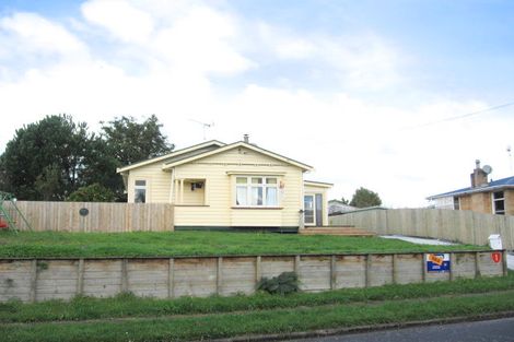 Photo of property in 1 Goodwin Street, Tirau, 3410