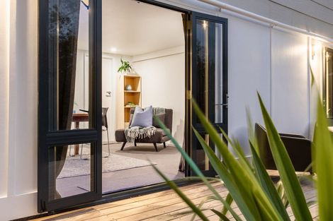 Photo of property in 50 Dale Road, Raumati South, Paraparaumu, 5032