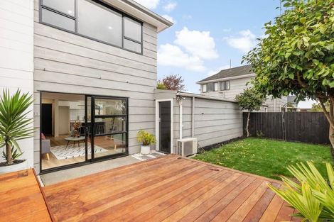 Photo of property in 2/54 Gresford Street, Edgeware, Christchurch, 8013