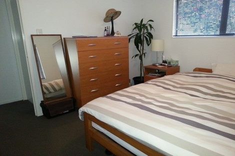 Photo of property in 1612a Great North Road, Waterview, Auckland, 1026