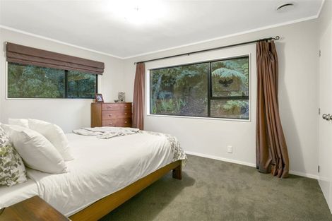 Photo of property in 1/55 Greenvalley Rise, Glenfield, Auckland, 0629