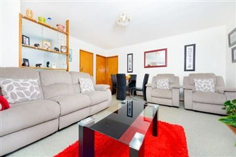 Photo of property in 2/2 Wayne Drive, Mangere, Auckland, 2022