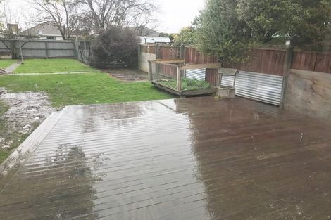 Photo of property in 40 Liverton Crescent, Bishopdale, Christchurch, 8053