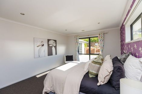 Photo of property in 115 Amesbury Drive, Churton Park, Wellington, 6037