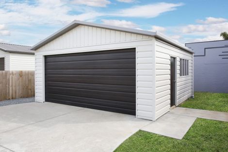 Photo of property in 14a Racecourse Road, Waiuku, 2123