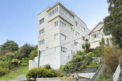Photo of property in Ambassador Flats, 3/7 Maurice Terrace, Te Aro, Wellington, 6011