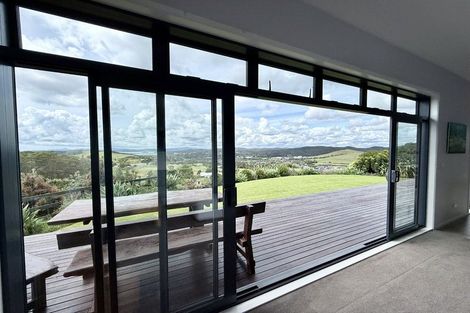 Photo of property in 157 Tui Glen Road, Haruru, 0204