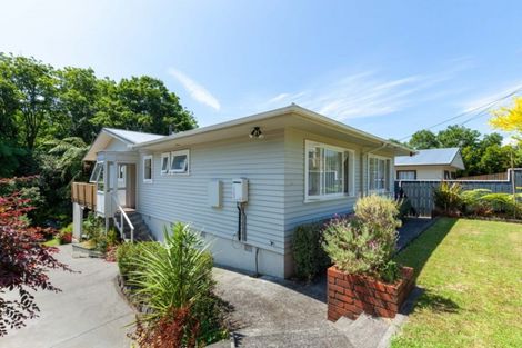 Photo of property in 9 Beaumont Crescent, Frankleigh Park, New Plymouth, 4310