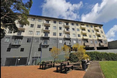 Photo of property in 1q/160 Symonds Street, Eden Terrace, Auckland, 1010