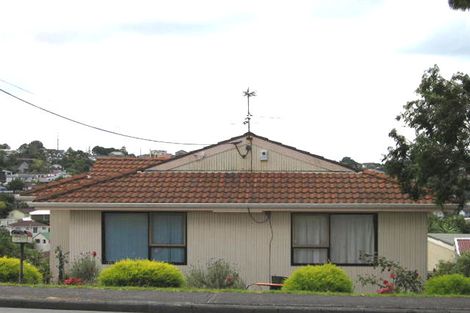 Photo of property in 24 Target Road, Totara Vale, Auckland, 0629
