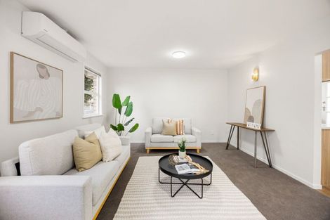 Photo of property in 35 Sandwich Road, St Andrews, Hamilton, 3200