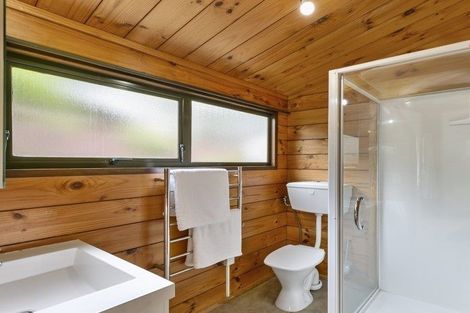 Photo of property in 87 Allington Road, Karori, Wellington, 6012