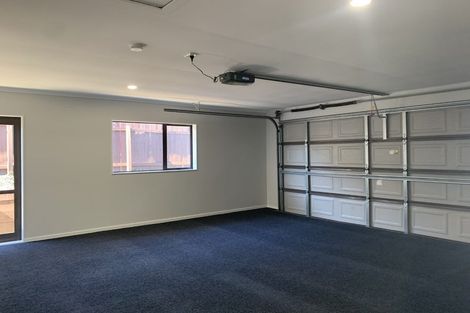 Photo of property in 6 Fleetwood Drive, Henderson, Auckland, 0612