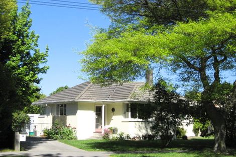 Photo of property in 35 Guildford Street, Burnside, Christchurch, 8053