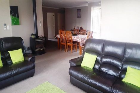 Photo of property in 8a Lloyd Drive, Nawton, Hamilton, 3200