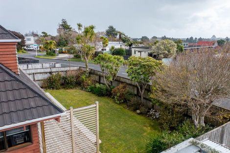 Photo of property in 23 Wesley Avenue, Frankleigh Park, New Plymouth, 4310