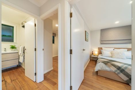 Photo of property in 4a Seatoun Heights Road, Seatoun, Wellington, 6022