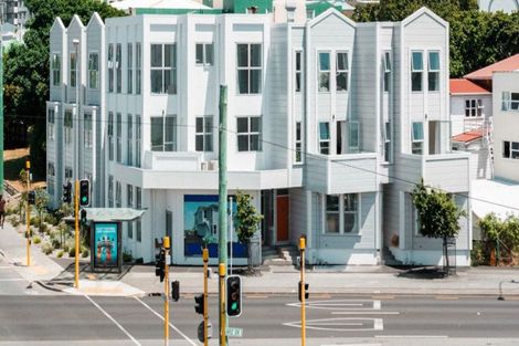 Photo of property in 33 Karo Drive, Te Aro, Wellington, 6011