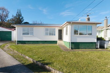 Photo of property in 10 Birman Place, Cannons Creek, Porirua, 5024