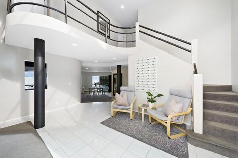 Photo of property in 2 Peregrine Place, Queenstown, 9300