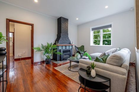 Photo of property in 7a Nathan Place, West End, Palmerston North, 4412