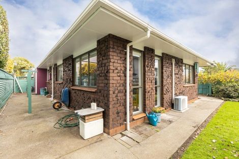 Photo of property in 71a Eliot Street, New Plymouth, 4310