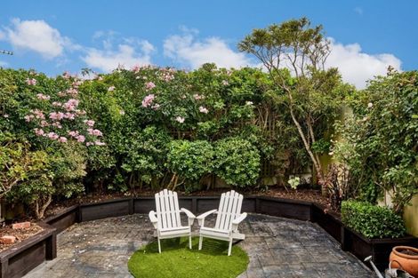 Photo of property in 1 Mcfarlane Street, Mount Victoria, Wellington, 6011