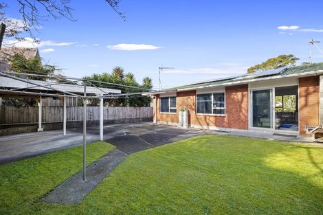 Photo of property in 10 Shaldon Crescent, Blagdon, New Plymouth, 4310