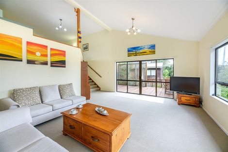 Photo of property in 44 Rhinevale Close, Henderson, Auckland, 0612