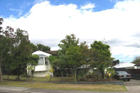 Photo of property in 30 Santiago Crescent, Unsworth Heights, Auckland, 0632
