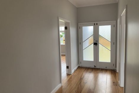 Photo of property in 74 Queenwood Road, Levin, 5510