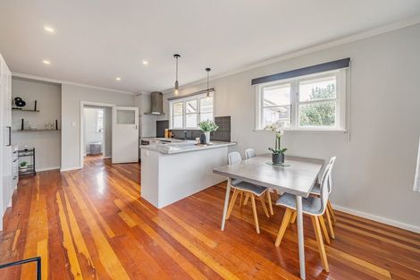 Photo of property in 2a Stephen Street, Trentham, Upper Hutt, 5018