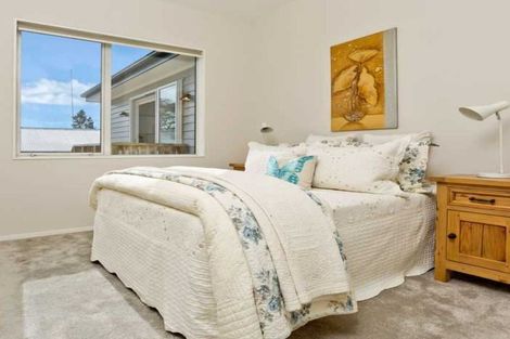 Photo of property in 38a Normandy Place, Henderson, Auckland, 0610