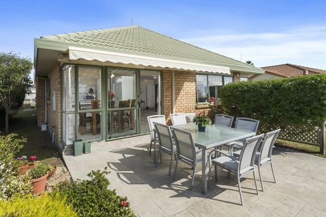 Photo of property in 111 Blake Boulevard, Papamoa Beach, Papamoa, 3118