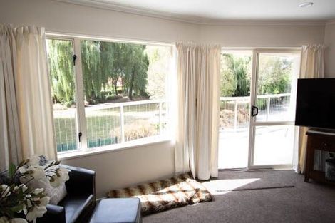 Photo of property in 3 Willow Dell, Westmorland, Christchurch, 8025