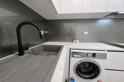 Photo of property in 8 Arataki Way, Glen Eden, Auckland, 0602