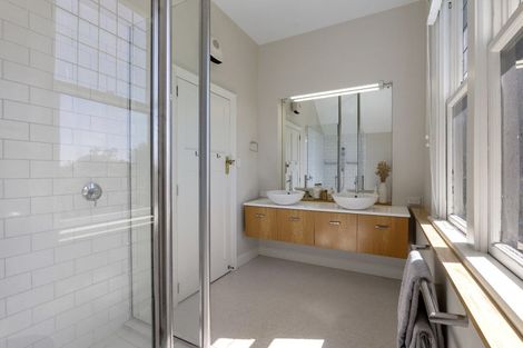 Photo of property in 14 Macmillan Avenue, Cashmere, Christchurch, 8022