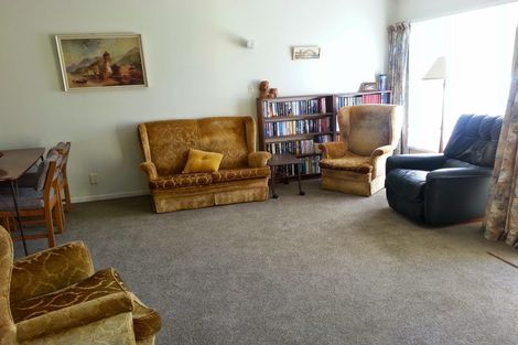 Photo of property in 1/34 Walton Street, Red Beach, 0932