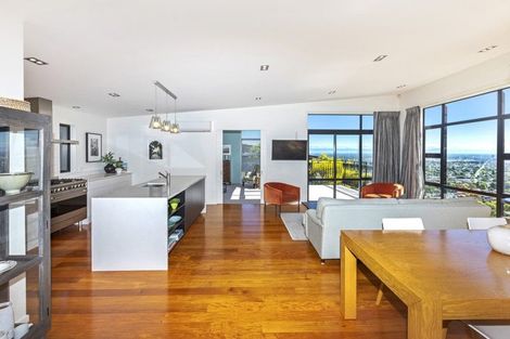 Photo of property in 16 Iles Lane, Cashmere, Christchurch, 8022