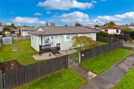 Photo of property in 1/22 Karepo Crescent, Ranui, Auckland, 0612