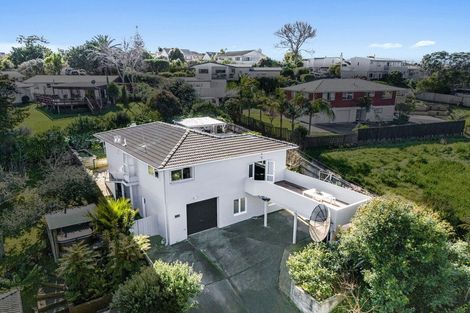 Photo of property in 29 Glamorgan Drive, Torbay, Auckland, 0630