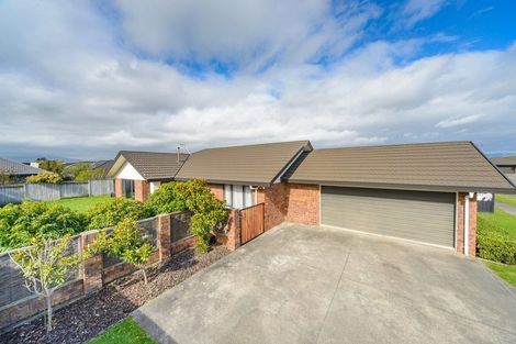 Photo of property in 37 Branigan Parade, Kelvin Grove, Palmerston North, 4414
