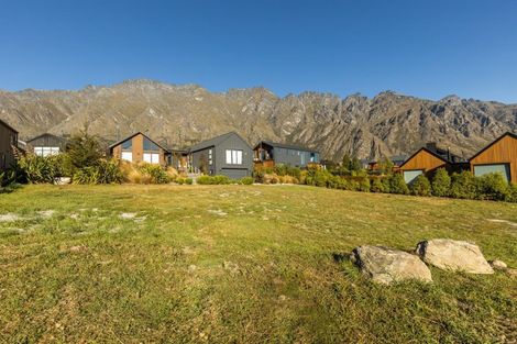 Photo of property in 5 Falconer Rise, Jacks Point, Queenstown, 9371