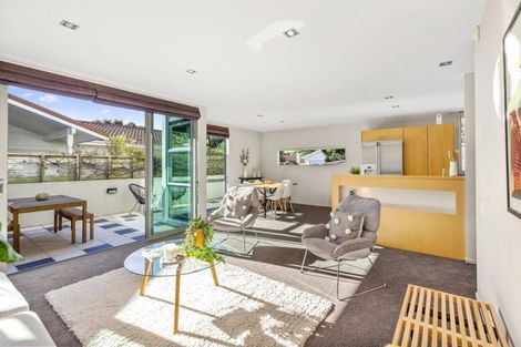 Photo of property in 32 Mantell Street, Seatoun, Wellington, 6022