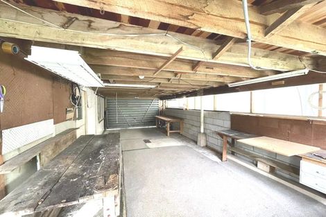 Photo of property in 64 Sylvan Crescent, Te Atatu South, Auckland, 0610