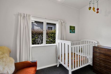 Photo of property in 12 Burns Street, Hawera, 4610